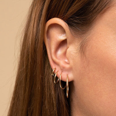 Jéssica - Thin Hoop Earrings