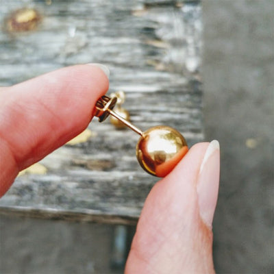 Ana Sofia - Small stud earrings