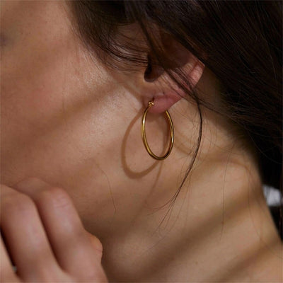 Jéssica - Thin Hoop Earrings