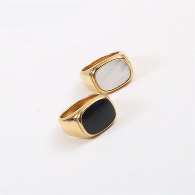 Daniela - Square Shell Rings